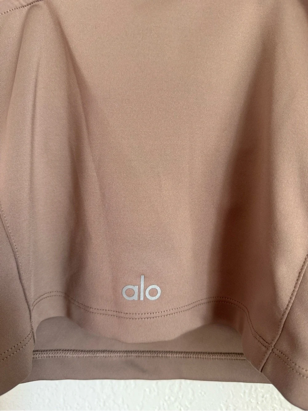 ALO Yoga Size Medium Airlift Street Goddess Bra Tank Taupe